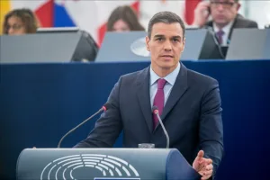 Pedro Sánchez presenta un programa de apoyo a la vivienda para jóvenes y familias de bajos y medianos ingresos en vísperas de la campaña electoral