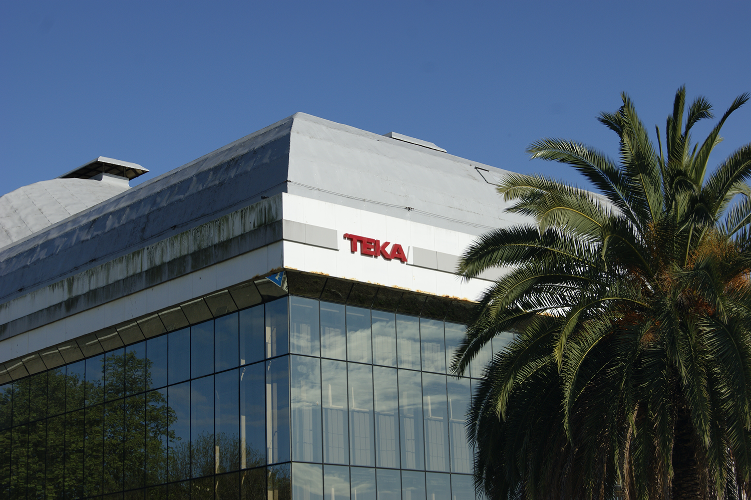 Teka negocia un ERTE con los sindicatos en su planta de Santander