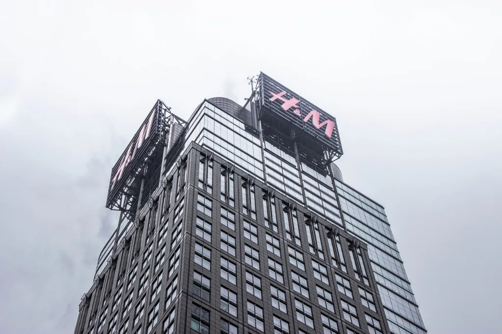 H&M en Valle Real cierra nuevamente debido a la segunda huelga de 24 horas en busca de mejoras laborales.